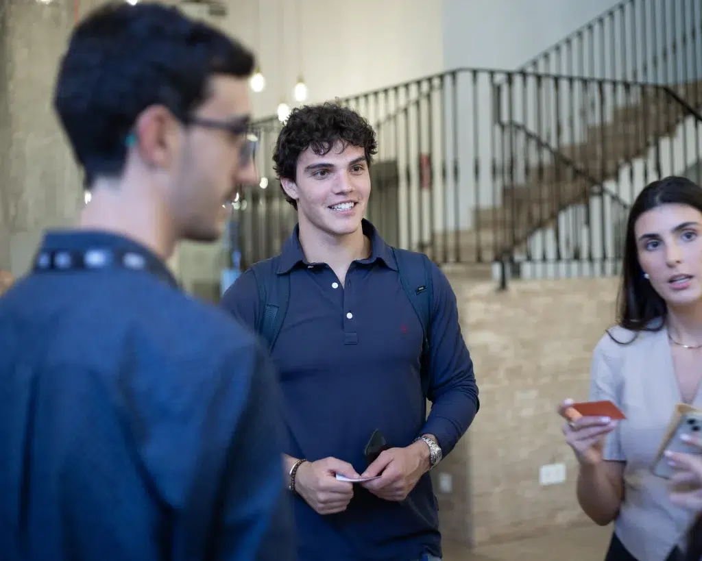 DMBA presencial en Madrid: cómo prepararte para liderar el negocio digital en la era de la inteligencia artificial